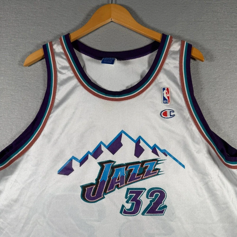 Vintage Utah Jazz Karl Malone 32 Champion Jersey White Size 48 Made in USA 90s - Picture 3 of 11